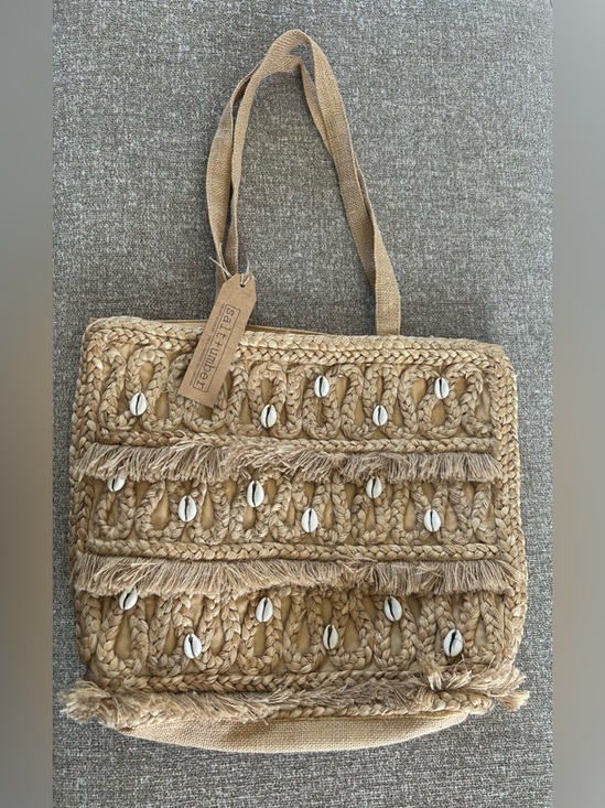 Salt + Umber Handbags - NWT Natural Woven Seashell  Shell Salt + Umber Isla Jute Beach Tote Bag